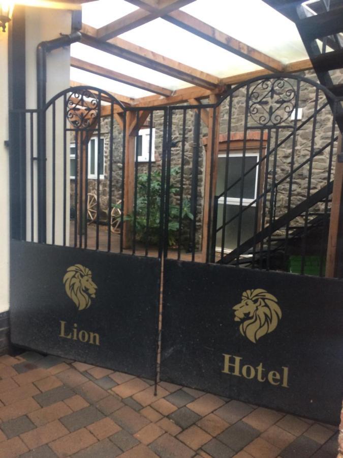 The Lion Hotel Llansantffraid-ym-Mechain Bagian luar foto